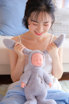 年轻的母亲在线